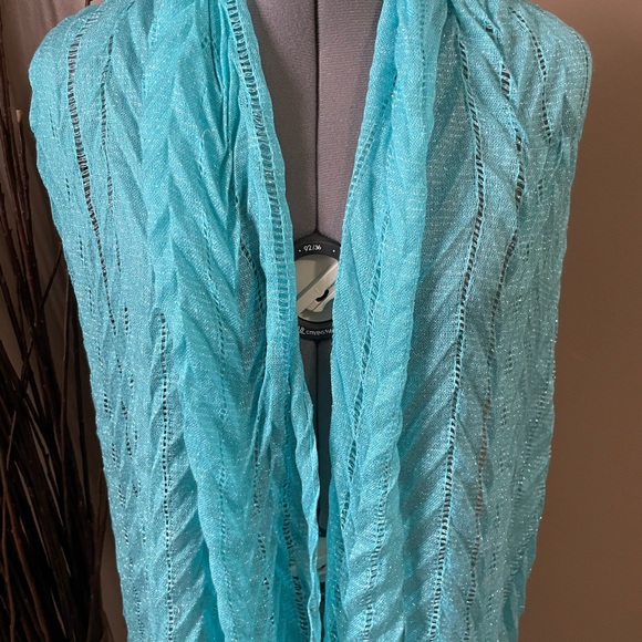 Scarf - Picture 4 of 5